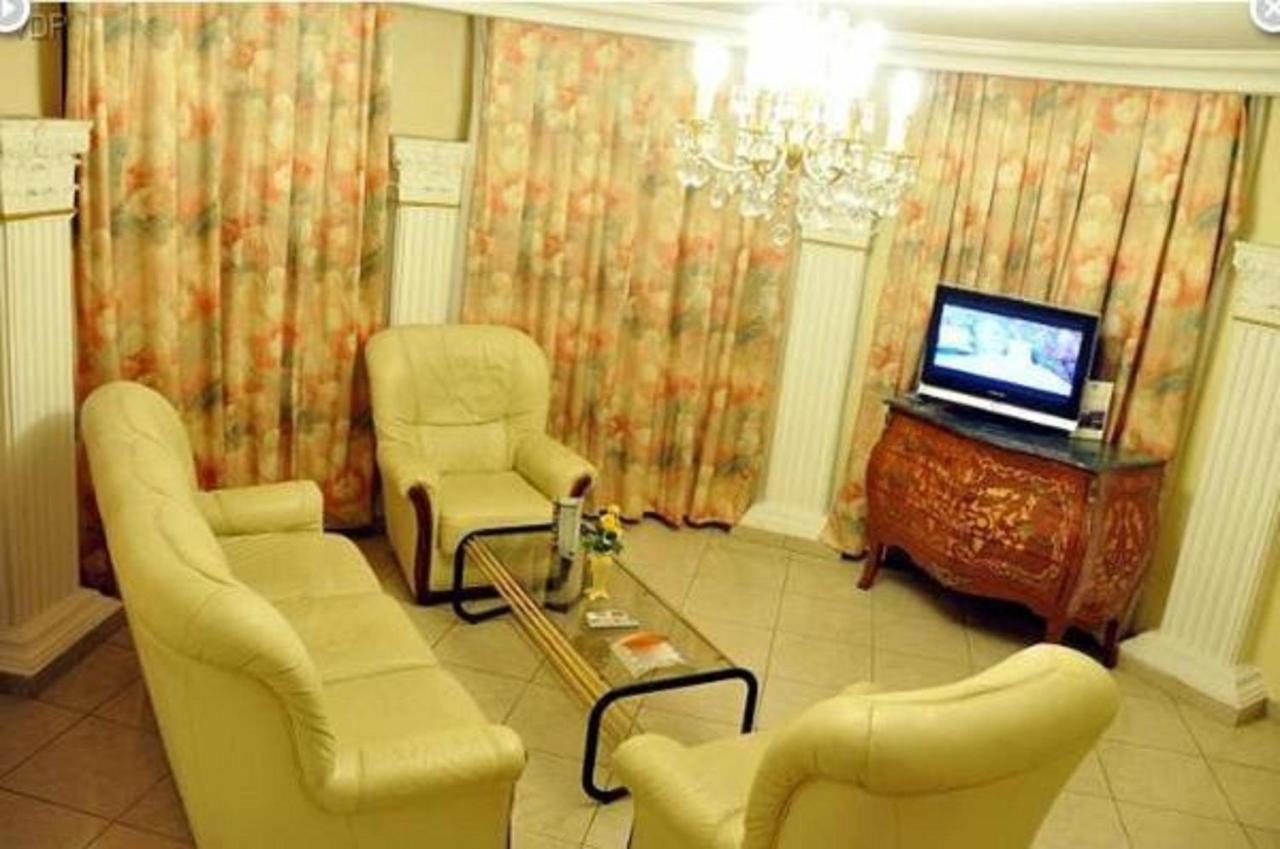 Hotel Vallee Des Princes Douala Exteriér fotografie