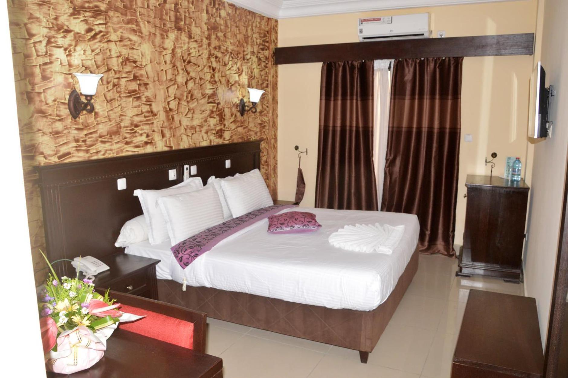 Hotel Vallee Des Princes Douala Exteriér fotografie